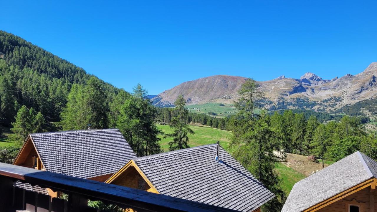 Chalet Aneloup à la Joue du Loup Saint-Étienne-en-Dévoluy Exterior foto